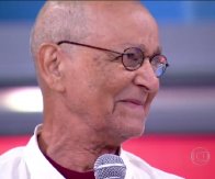 Nelson Xavier se Emociona ao Falar sobre Chico - Ao encontrar o Chico Xavier, eu descobri uma emoção absolutamente nova e tão arrebatadora...