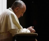 Oração que o Papa Francisco reza todas as noites antes de dormir
