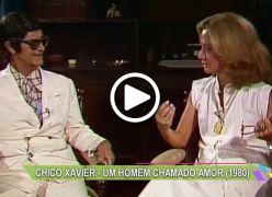 Vídeo Raro - Entrevista de Chico Xavier para Glória Menezes em 1980